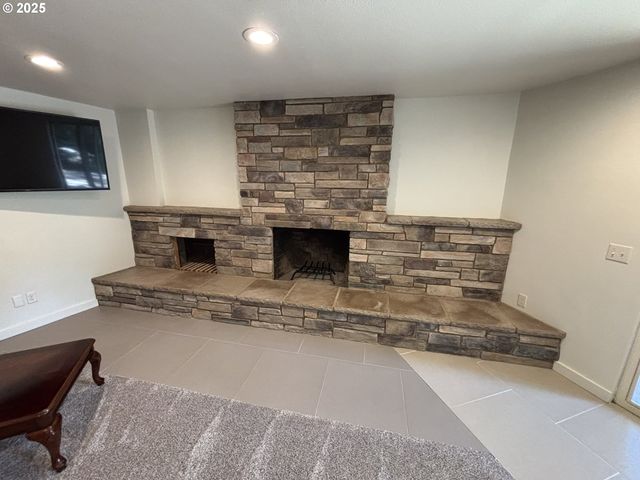 5346 BUCKSKIN BOB, Florence, OR 97439