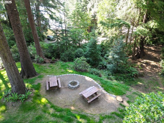 5346 BUCKSKIN BOB, Florence, OR 97439