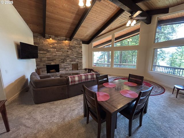5346 BUCKSKIN BOB, Florence, OR 97439