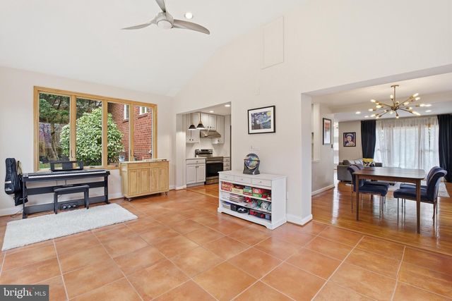 7713 MASSENA RD, Bethesda, MD 20817