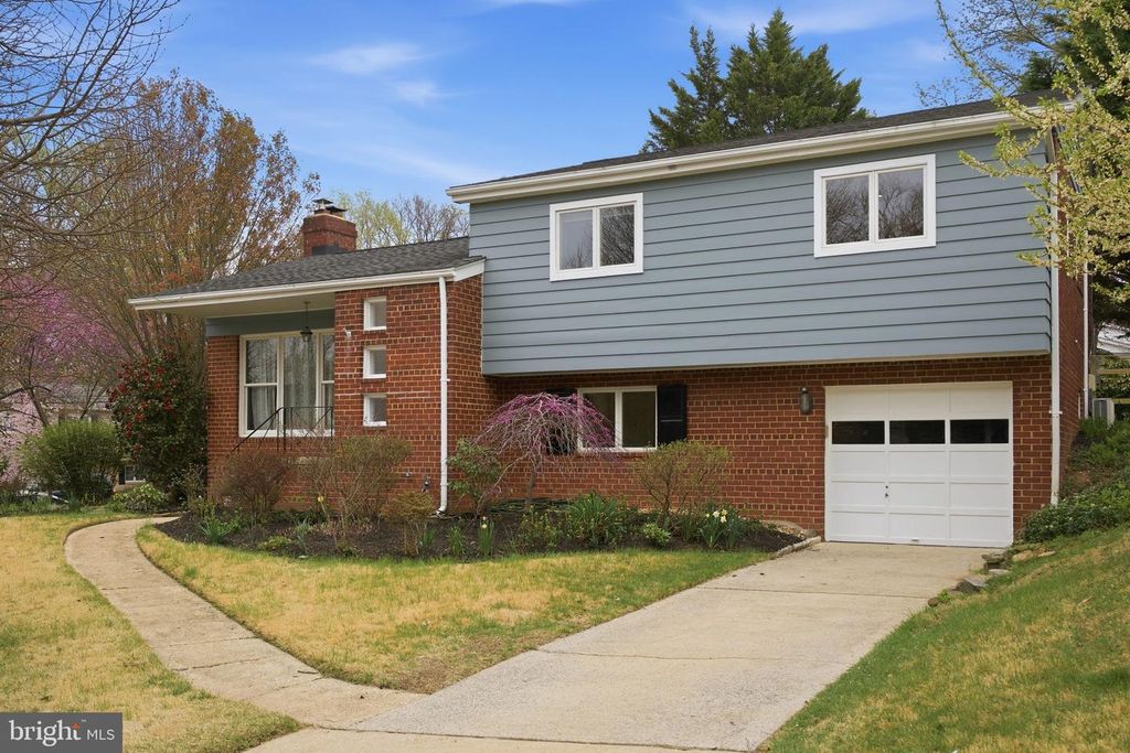 Image 1 of property listing at 7713 MASSENA RD, Bethesda, MD 20817