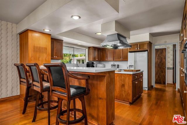 575 E Channel Road, Los Angeles, CA 90402