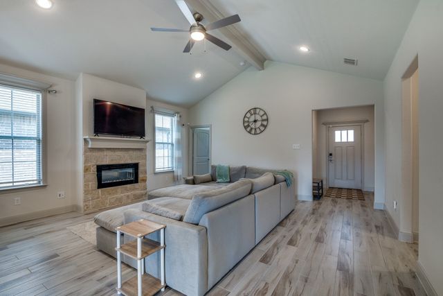 248 Braves Way, Lavon, TX 75166