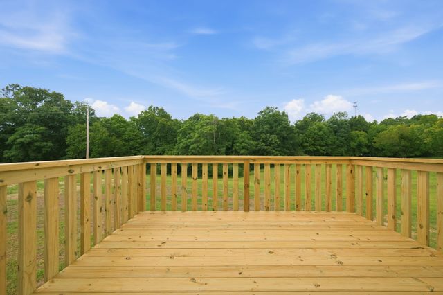 1434 East Piney Road, Dickson, TN 37055