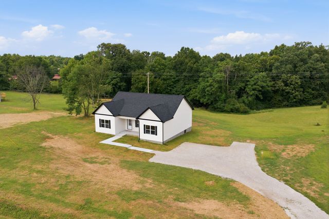 1434 East Piney Road, Dickson, TN 37055