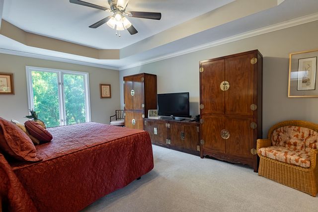 4900 S Bellhurst Avenue, Springfield, MO 65804
