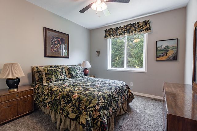 4900 S Bellhurst Avenue, Springfield, MO 65804