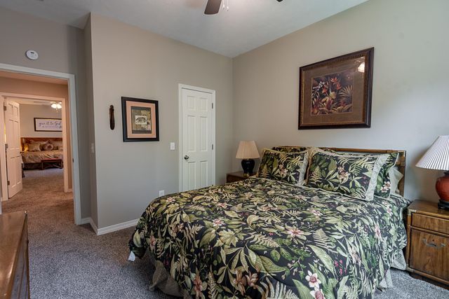 4900 S Bellhurst Avenue, Springfield, MO 65804