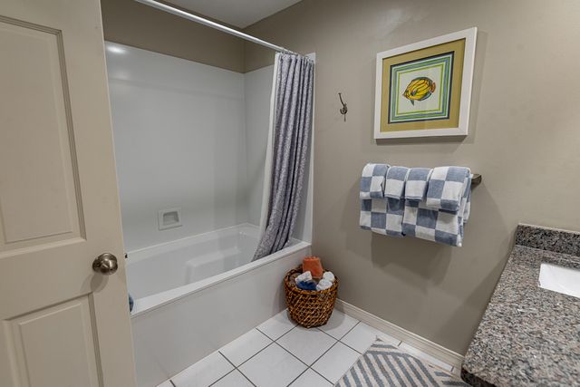 4900 S Bellhurst Avenue, Springfield, MO 65804