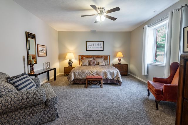 4900 S Bellhurst Avenue, Springfield, MO 65804