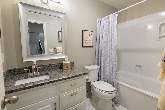 4900 S Bellhurst Avenue, Springfield, MO 65804