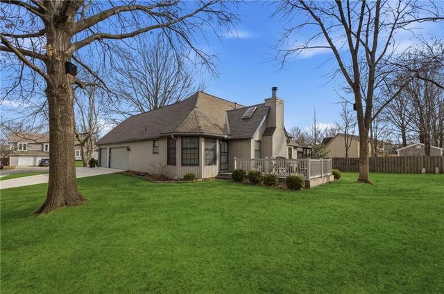 11800 England Street, Overland Park, KS 66210