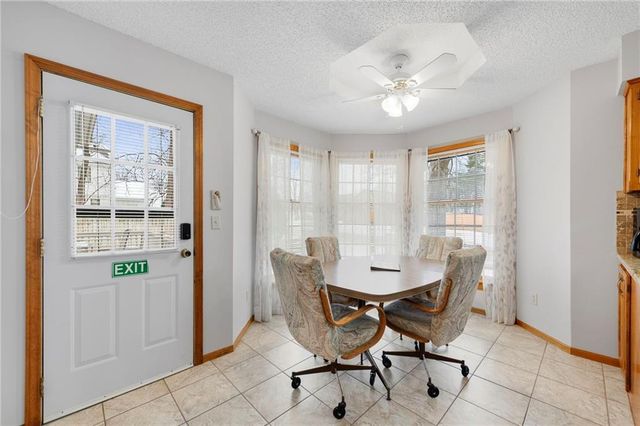 11800 England Street, Overland Park, KS 66210