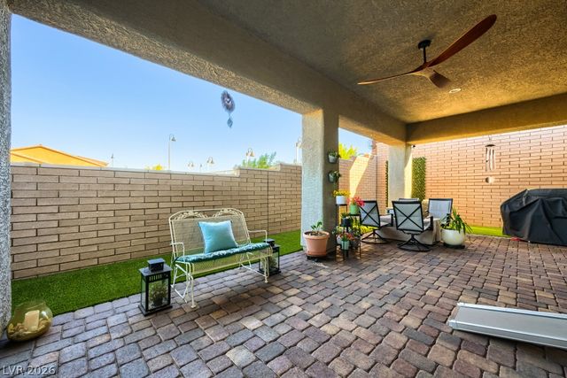 752 Dorsey Falls Street, Henderson, NV 89011
