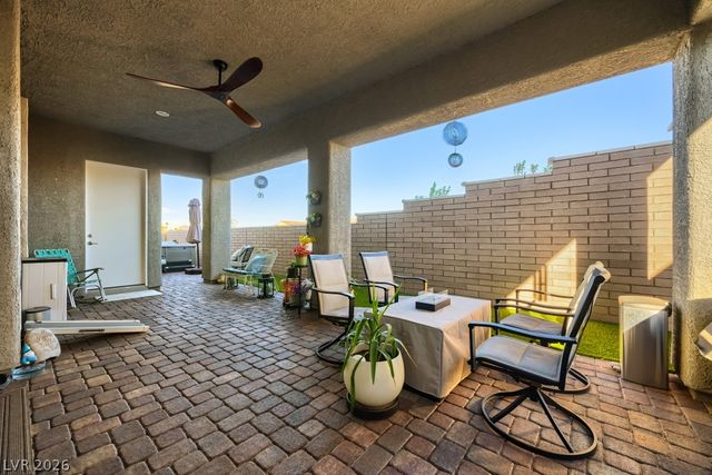 752 Dorsey Falls Street, Henderson, NV 89011