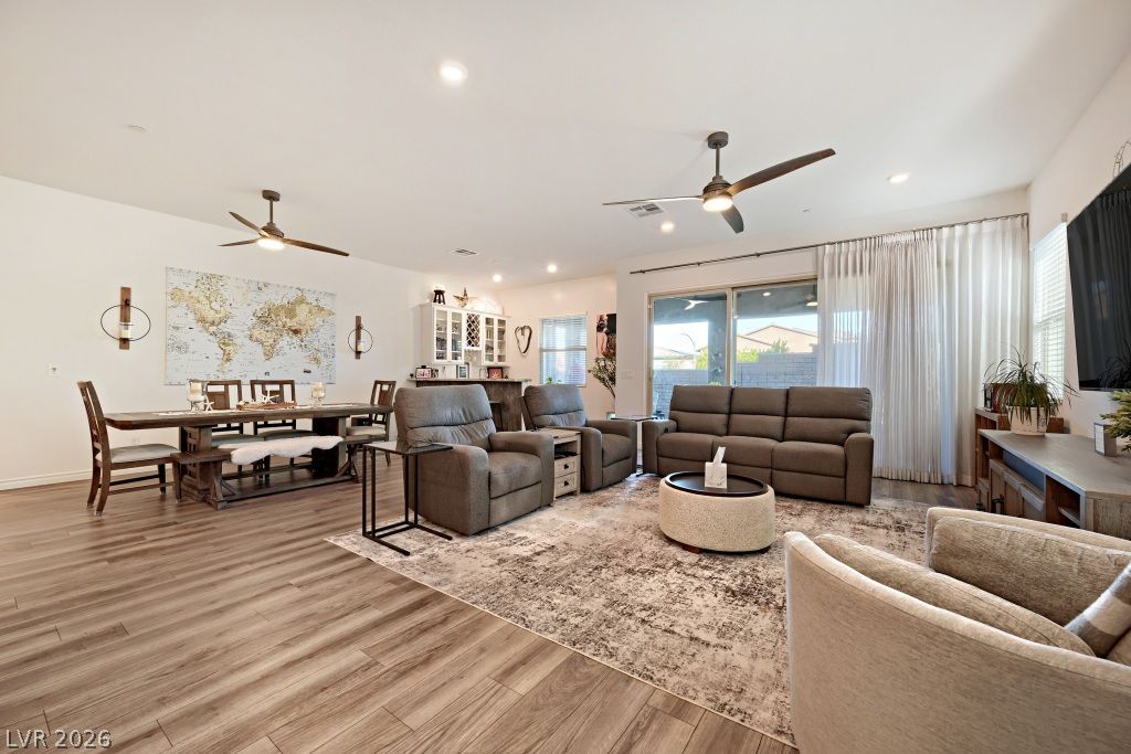 752 Dorsey Falls Street, Henderson, NV 89011 — photo 2