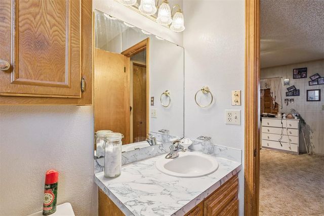 1324 N Park Avenue, Shawnee, OK 74801