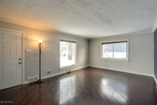 2682 Smith Road, Fairlawn, OH 44333