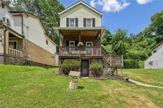1110 Creek St, Munhall, PA 15120