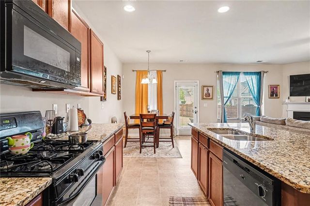 1800 Crandon Court, Mcdonough, GA 30253