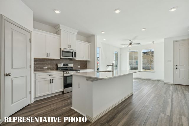 5300 Springlake Parkway, Haltom City, TX 76117