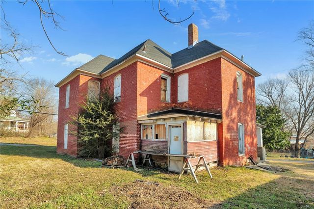 195 N A Street, Centerton, AR 72719