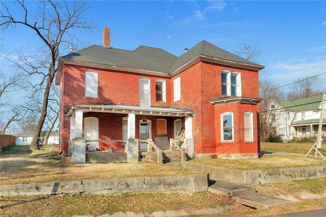 195 N A Street, Centerton, AR 72719