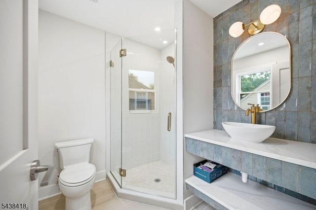 35 Sycamore Ave, Livingston Twp., NJ 07039