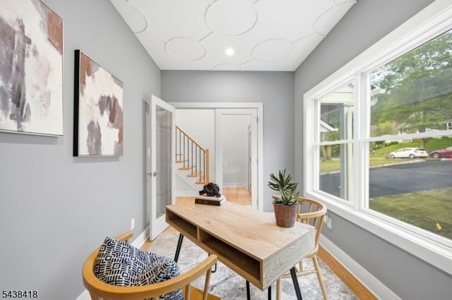 35 Sycamore Ave, Livingston Twp., NJ 07039