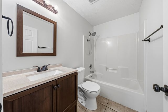 246 Lee Road 2040, Phenix City, AL 36870