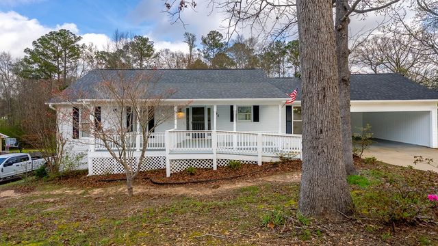 246 Lee Road 2040, Phenix City, AL 36870