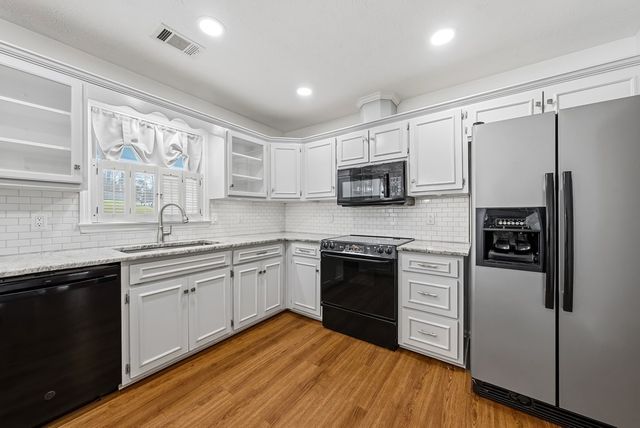 246 Lee Road 2040, Phenix City, AL 36870