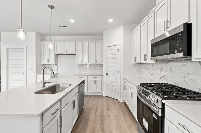 8204 Netterfield Drive, White House, TN 37188