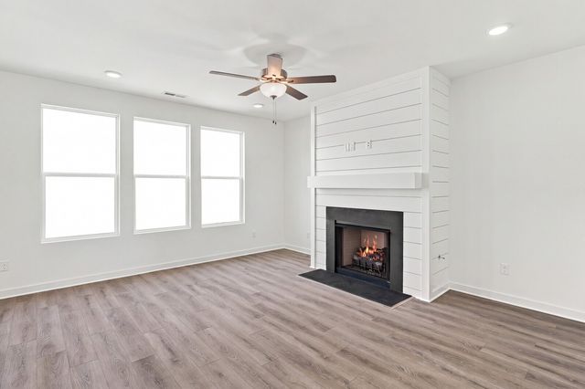 8204 Netterfield Drive, White House, TN 37188