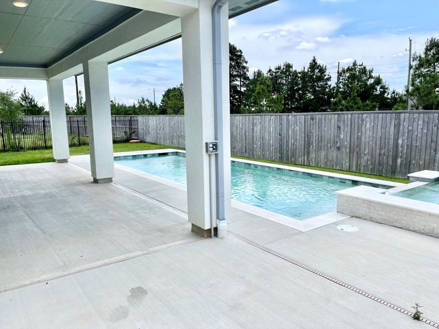 133 Cedar Hammock Trail, Tomball, TX 77375