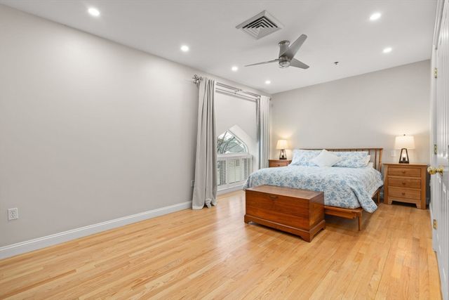 47 Village Avenue 203, Dedham, MA 02026