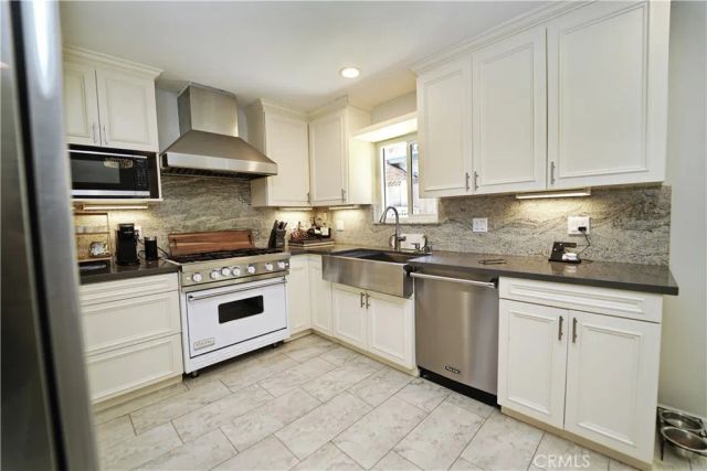 4700 Topanga Canyon, Los Angeles, CA 91364