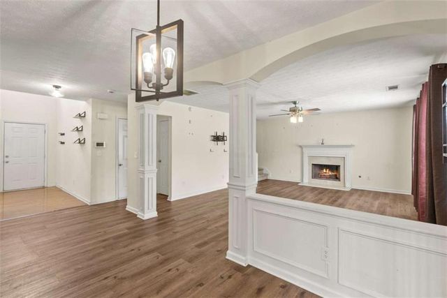 2137 Black Oak Lane, Ellenwood, GA 30294