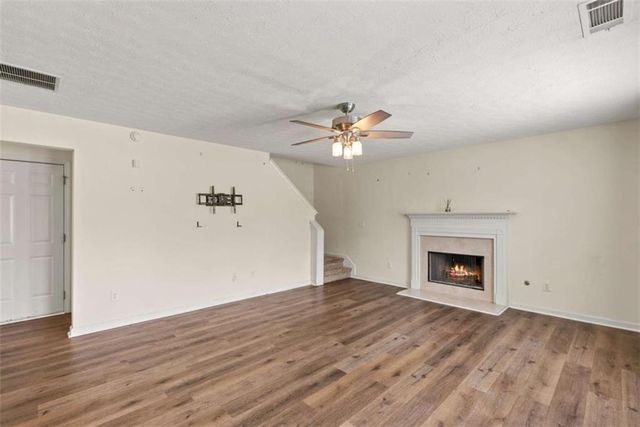 2137 Black Oak Lane, Ellenwood, GA 30294