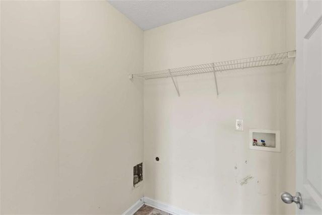 2137 Black Oak Lane, Ellenwood, GA 30294