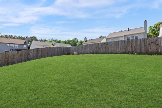 2137 Black Oak Lane, Ellenwood, GA 30294