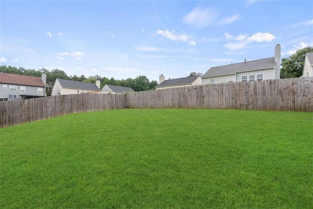 2137 Black Oak Lane, Ellenwood, GA 30294