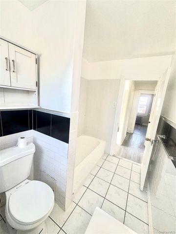 66 Kenmore Road, Valley Stream, NY 11581