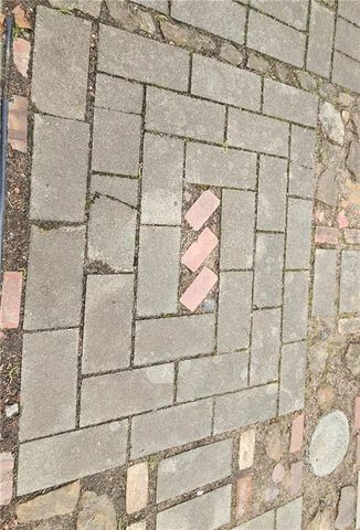 1010 W 3rd Street, Pittsburg, KS 66762