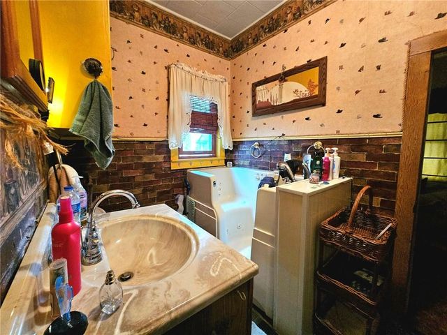 1010 W 3rd Street, Pittsburg, KS 66762