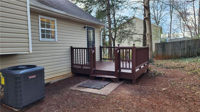 249 Farm Brook Lane, Dallas, GA 30157