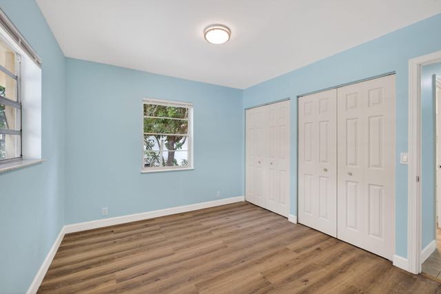 9484 Sun Court, Palm Beach Gardens, FL 33403