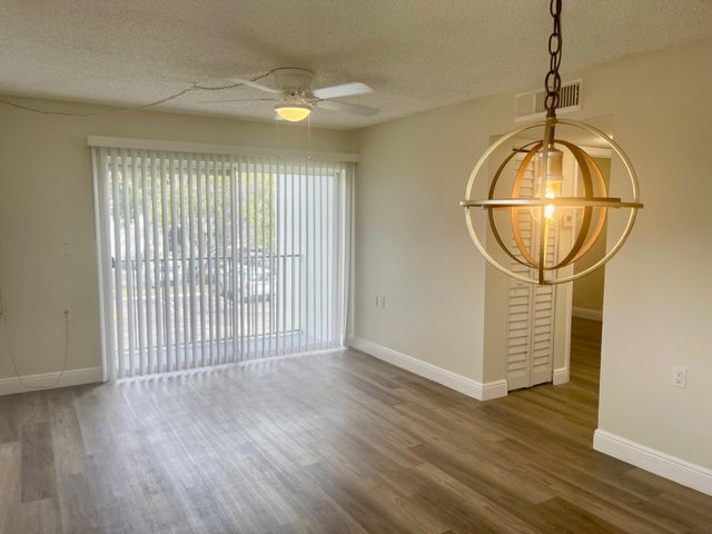 1089 N Benoist Farms Road 207, West Palm Beach, FL 33411