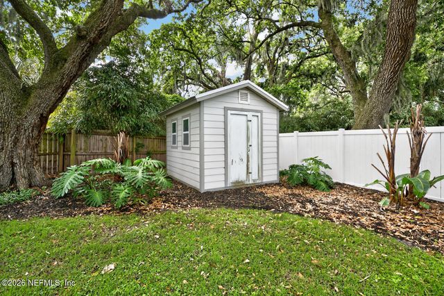 2735 AMERICA, Jacksonville Beach, FL 32250