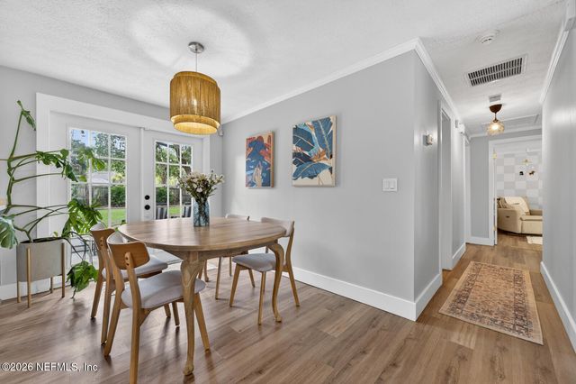2735 AMERICA, Jacksonville Beach, FL 32250